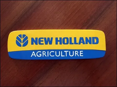 Comment décrire la moissonneuse-batteuse New Holland CR 9090 ?