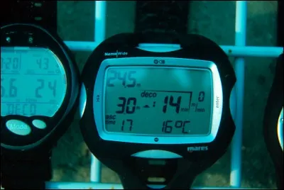 Sur cet ordinateur, certaines informations sont disponibles : Cocher si la ou les réponses répondent correctement à l'affirmation, ou si la ou les affirmations vous semblent justes :