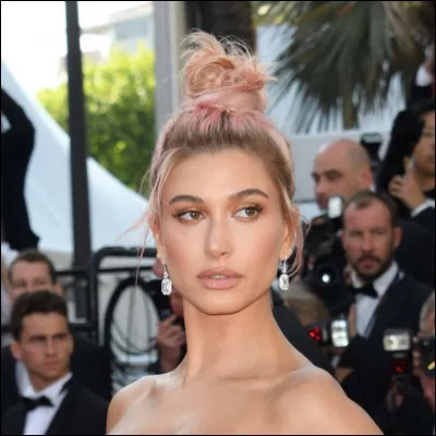 Comment s'appelle sa femme ?