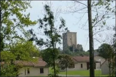 Moncontour est un village Viennois située en région ...