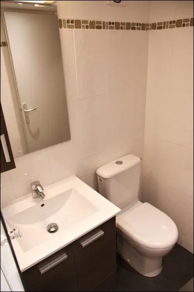 Si vous avez une envie avant ou après la séance, notre cabinet dispose d'un coin...