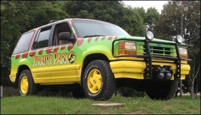 Combien de voitures partent faire le tour du parc ?