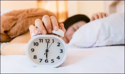 Combien d'heures de sommeil sont conseillées pour les enfants de 13 ans à 18 ans ?