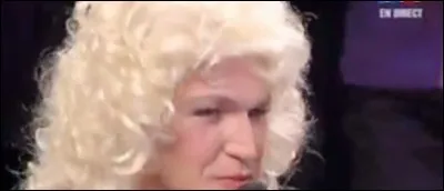 Moi je vous le dis, c'est Zidane qui est déguisé !