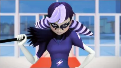 Climatika est une akumatisée qui peut utiliser la foudre, comme le dieu nordique...