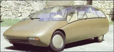 Des années 90 jusqu'en 2006, en Russie - et plus précisément dans la capitale - eut lieu une opération d'un mois durant laquelle était interdit ... (Complétez !)