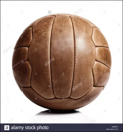 Quelle est la plus ancienne compétition de l'histoire du football professionnel ?