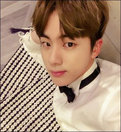 Qui est le plus âgé du groupe ?