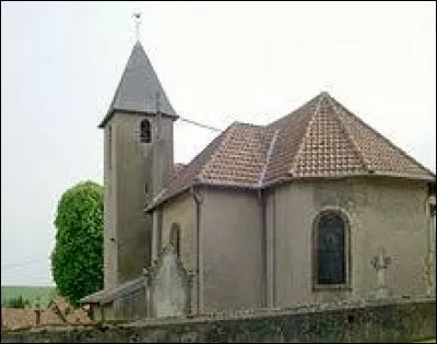 Nous sommes maintenant dans l'ancienne région Lorraine, devant l'église Saint-Pierre de Buchy. C'est un village situé dans le département ...