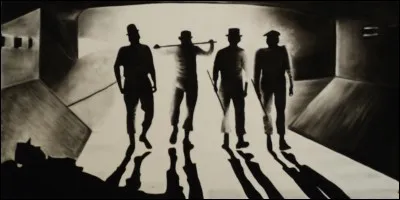 "Orange Mécanique" est un long-métrage joué par Malcolm McDowell.