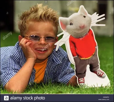 "Stuart Little" est un film interprété par Hugh Grant.