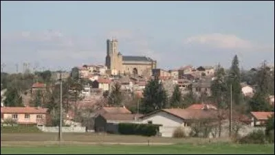 Je vous propose de partir en Occitanie, à Laroque-d'Olmes. Ville du Pays des Pyrénées cathares, elle se situe dans le département ...