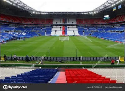 Où se trouve ce stade ?