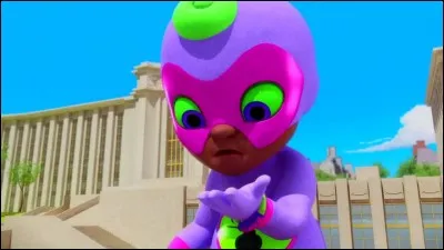 Gigantitan est un super-vilain gigantesque, tout comme Chemo. Quelle est une des particularités de ce dernier ?