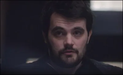 Quel âge avait la soeur de Raphael quand leurs parents sont morts ?