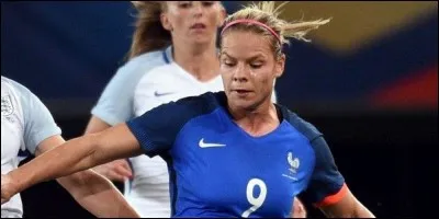 Comment s'appelle cette joueuse ?