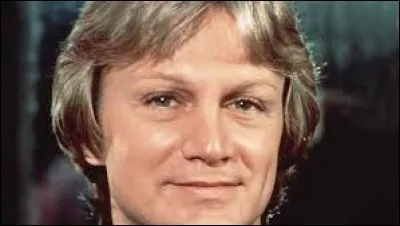 Complète cette chanson de Claude François : ''Cette année-là quelle joie d'être l'idole des...''