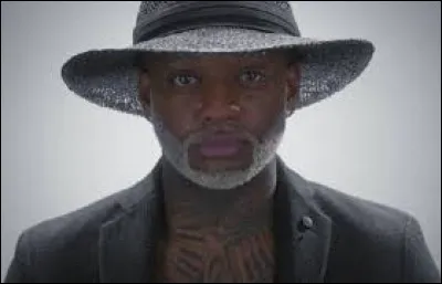 Complète cette chanson de Willy William : ''Qu'as donc tu fais de ma tête ? Cette transformation malhonnête...''