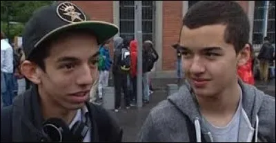 Complète cette chanson de Bigflo et Oli : ''C'est le corps qui lâche, émotion non maîtrisée. On se moque d'un faible pour se croire...''