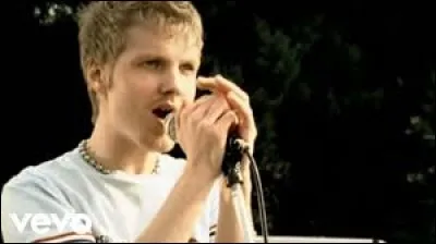 Complète cette chanson de Kyo : ''Je l'ai connue trop tôt mais c'est pas de ma faute la flèche a traversé...''