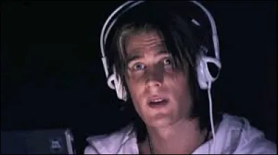 Complète cette chanson de Basshunter : ''Vi sitter här i venten...''