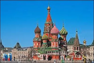 O&ugrave; se situe cette cath&eacute;drale ? (cath&eacute;drale Saint-Basile)