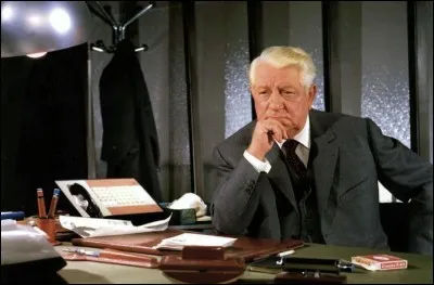 Dans quel film Gabin dit-il "Quand on mettra les cons sur orbite, t'as pas fini de tourner..." ?