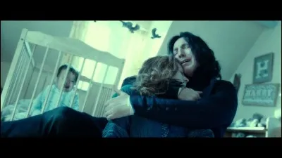 Pourquoi protège-t-il et aide-t-il Harry principalement ?