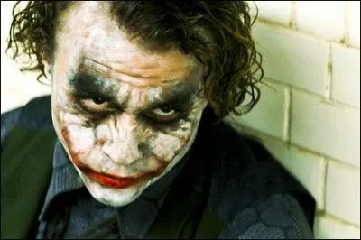 La vritable identit du Joker dans The Dark Knight est: