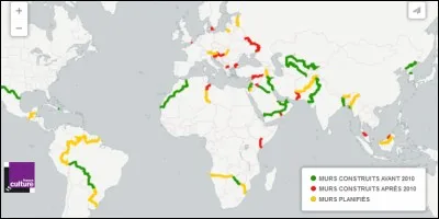 Combien y a-t-il de murs construits ou planifiés pour séparer des pays depuis 2010 ?