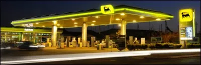 Société gazière et pétrolière italienne :