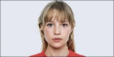 Qui est cette femme ?