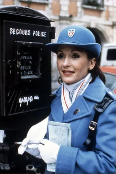 Qui jouait le rôle principal dans la série télévisée "Marie Pervenche" ?