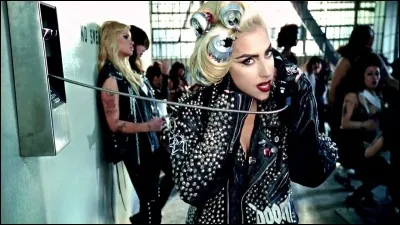 Dans quelle chanson peut-on voir ce clip ?