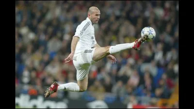En quelle ann&eacute;e, Zidane a-t-il arr&ecirc;t&eacute; le football ?