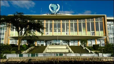 Organisme, créé en 1963, réunissant les Etats africains qui, pour la plupart, venaient alors d'accéder à l'indépendance :