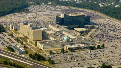 Organisme du département de la Défense des États-Unis, responsable du renseignement d'origine électromagnétique et de la sécurité des systèmes d'information, organisme longtemps resté secret :