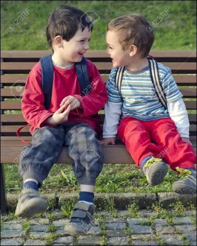 Paul t'a dit que Justin (ton meilleur ami) ne te faisait pas confiance. Comment réagis-tu ?