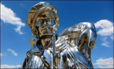 En quoi a été réalisée la statue de Jeff Koons "Kiepenkerl" à Washington D.C. ?