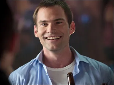 Qui joue le rôle de Steve Stifler ?