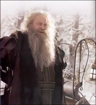 Qu'offre-t-il aux enfants Pevensie ?