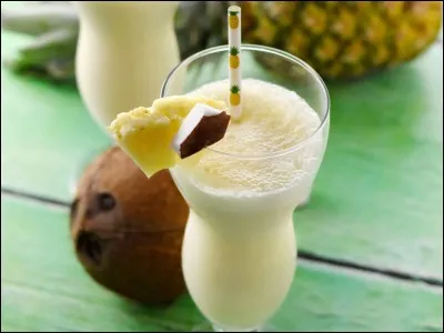 Quel jus de fruit est indispensable à la confection de la piña colada ?