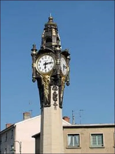 Géographie - 
Tassin-la-Demi-Lune est une commune de 22 356 habitants. Dans quel département de la région Auvergne-Rhône-Alpes se situe cette petite ville ? (Photo : horloge de cette ville).