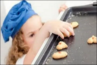 Qui est l'actrice principale du film de Claude Miller "La Petite Voleuse" ?