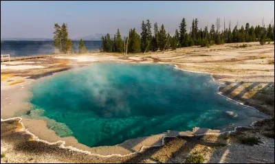 Dans quel pays le site de préservation naturelle de Yellowstone se trouve-t-il ?