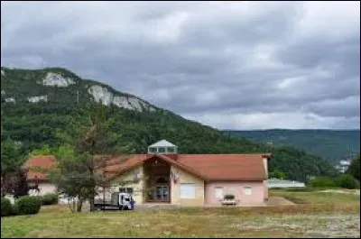 Nous terminons dans le Jura, &agrave; Villard-Saint-Sauveur. Nous sommes dans l'ancienne r&eacute;gion ...