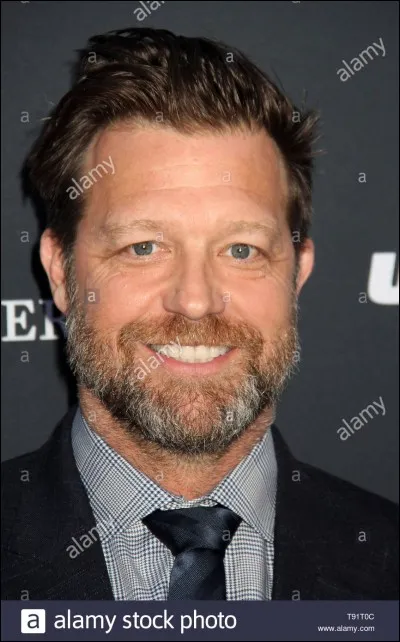 Quel réalisateur n'a jamais réalisé de films faisant partie du Marvel Cinématic Universe (photo aide) ?