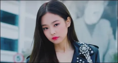 Jennie est...