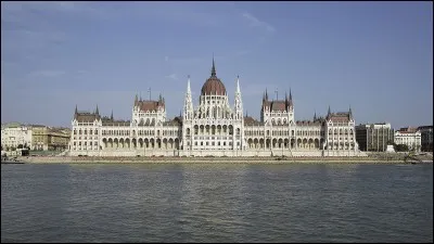 Où se trouve ce Parlement ?