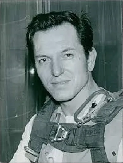 Elle est larguée au départ, c'est l'...